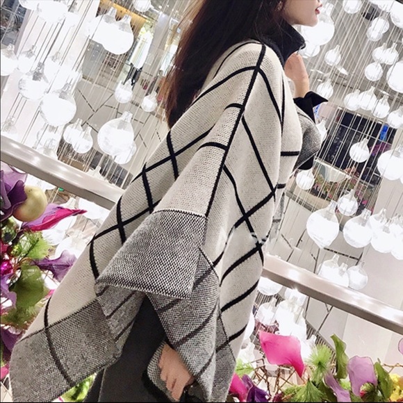 Plaid Knit Zip Front Poncho Cape - Picture 3 of 8